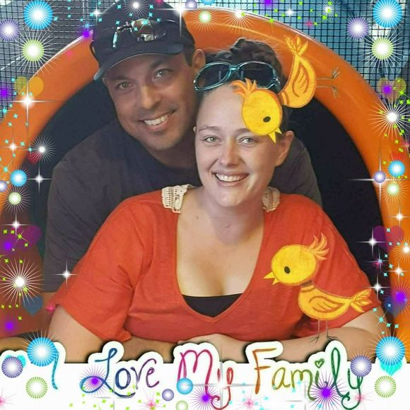 Meet your Posher, Christina aka Chrissy - Picture 1 of 1